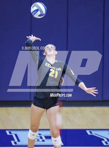 Thumbnail 1 in Sequoyah vs. Creekview (Region 6AAAAA 3rd Place) photogallery.