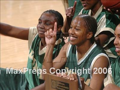 Thumbnail 1 in Lynwood vs. Long Beach Poly (CIF SoCal D1 Final) photogallery.