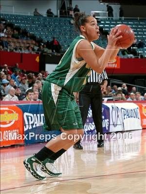 Thumbnail 1 in Lynwood vs. Long Beach Poly (CIF SoCal D1 Final) photogallery.