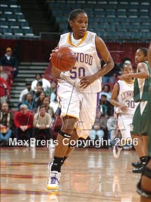 Thumbnail 2 in Lynwood vs. Long Beach Poly (CIF SoCal D1 Final) photogallery.