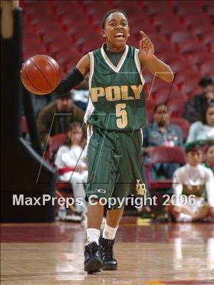 Thumbnail 1 in Lynwood vs. Long Beach Poly (CIF SoCal D1 Final) photogallery.