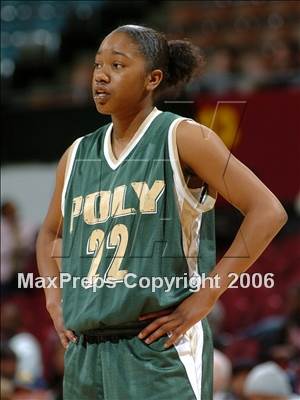 Thumbnail 1 in Lynwood vs. Long Beach Poly (CIF SoCal D1 Final) photogallery.