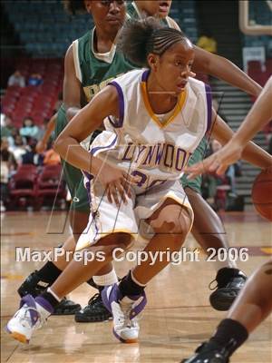 Thumbnail 2 in Lynwood vs. Long Beach Poly (CIF SoCal D1 Final) photogallery.