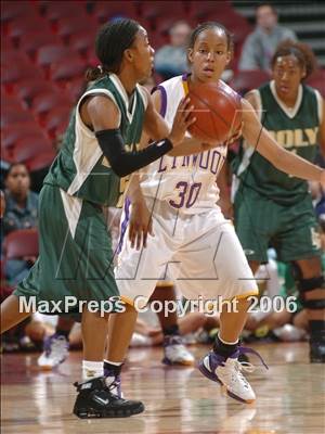 Thumbnail 2 in Lynwood vs. Long Beach Poly (CIF SoCal D1 Final) photogallery.