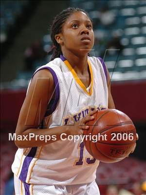 Thumbnail 2 in Lynwood vs. Long Beach Poly (CIF SoCal D1 Final) photogallery.