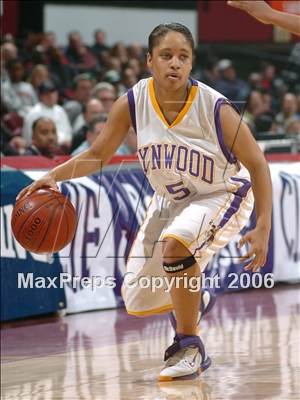 Thumbnail 1 in Lynwood vs. Long Beach Poly (CIF SoCal D1 Final) photogallery.