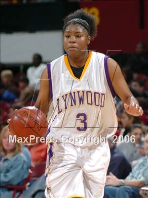 Thumbnail 2 in Lynwood vs. Long Beach Poly (CIF SoCal D1 Final) photogallery.