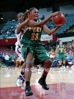 Thumbnail 3 in Lynwood vs. Long Beach Poly (CIF SoCal D1 Final) photogallery.