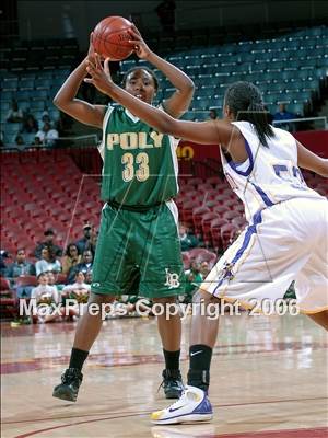 Thumbnail 3 in Lynwood vs. Long Beach Poly (CIF SoCal D1 Final) photogallery.