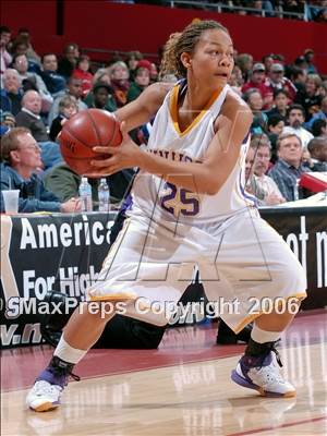 Thumbnail 3 in Lynwood vs. Long Beach Poly (CIF SoCal D1 Final) photogallery.