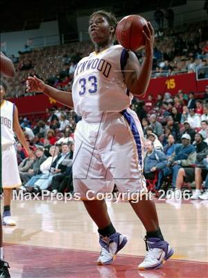 Thumbnail 2 in Lynwood vs. Long Beach Poly (CIF SoCal D1 Final) photogallery.