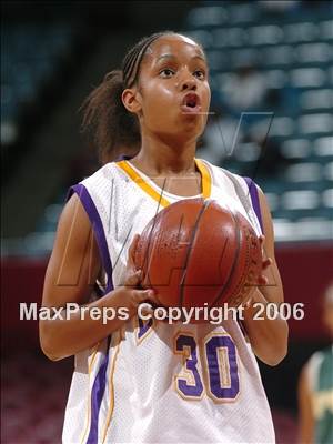 Thumbnail 1 in Lynwood vs. Long Beach Poly (CIF SoCal D1 Final) photogallery.