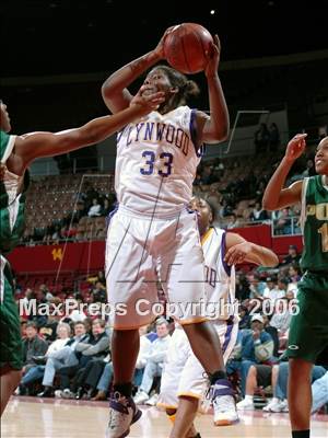 Thumbnail 2 in Lynwood vs. Long Beach Poly (CIF SoCal D1 Final) photogallery.