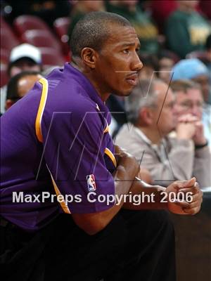 Thumbnail 3 in Lynwood vs. Long Beach Poly (CIF SoCal D1 Final) photogallery.