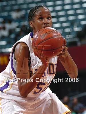 Thumbnail 1 in Lynwood vs. Long Beach Poly (CIF SoCal D1 Final) photogallery.