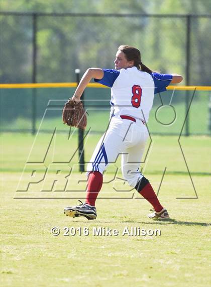 Thumbnail 3 in Red Bank vs McMinn County photogallery.