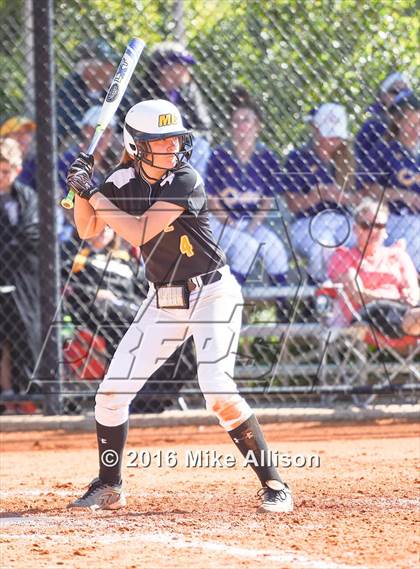 Thumbnail 2 in Red Bank vs McMinn County photogallery.