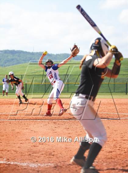 Thumbnail 2 in Red Bank vs McMinn County photogallery.