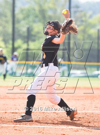 Thumbnail 3 in Red Bank vs McMinn County photogallery.