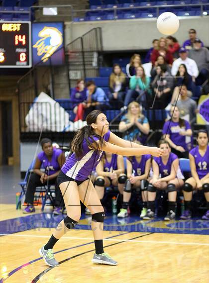 Thumbnail 3 in Vacaville Christian vs Bradshaw Christian (CIF SJS D5 Final) photogallery.