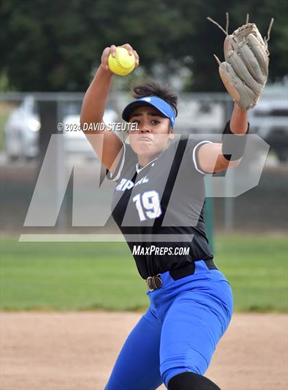 Thumbnail 3 in Capital Christian vs. Granite Bay (Stephanie LeDoux Tournament) photogallery.