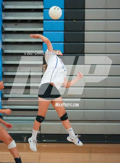 Thumbnail 1 in Westview vs Paradise Honors (Wolves Classic) photogallery.