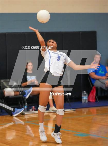 Thumbnail 2 in Westview vs Paradise Honors (Wolves Classic) photogallery.