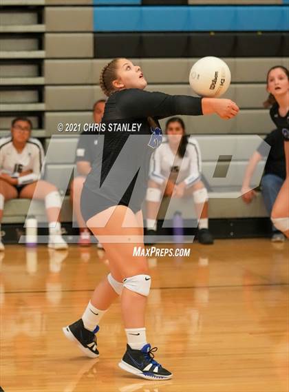 Thumbnail 2 in Westview vs Paradise Honors (Wolves Classic) photogallery.