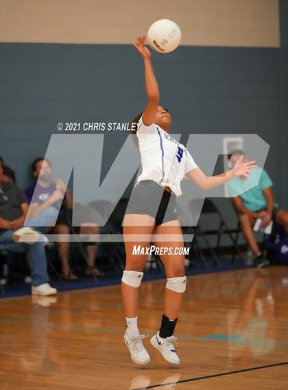 Thumbnail 2 in Westview vs Paradise Honors (Wolves Classic) photogallery.