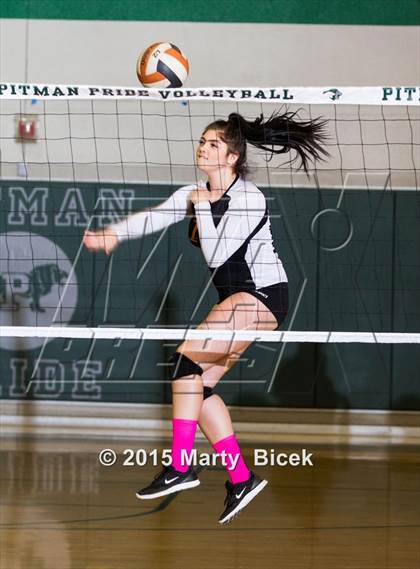 Thumbnail 3 in JV: Pitman vs Merced photogallery.