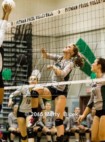 Thumbnail 1 in Pitman vs Merced photogallery.