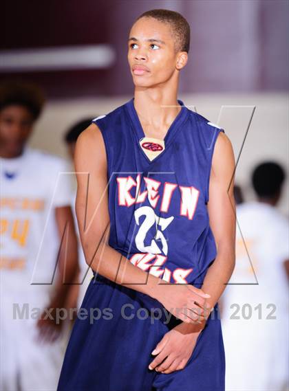 Thumbnail 2 in Copperas Cove vs Klein Collins (McDonald's Texas Invitational) photogallery.