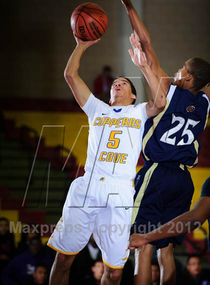 Thumbnail 2 in Copperas Cove vs Klein Collins (McDonald's Texas Invitational) photogallery.
