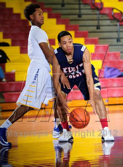 Thumbnail 2 in Copperas Cove vs Klein Collins (McDonald's Texas Invitational) photogallery.