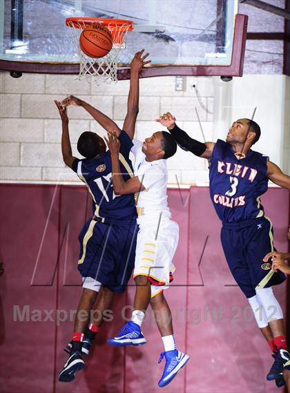 Thumbnail 1 in Copperas Cove vs Klein Collins (McDonald's Texas Invitational) photogallery.