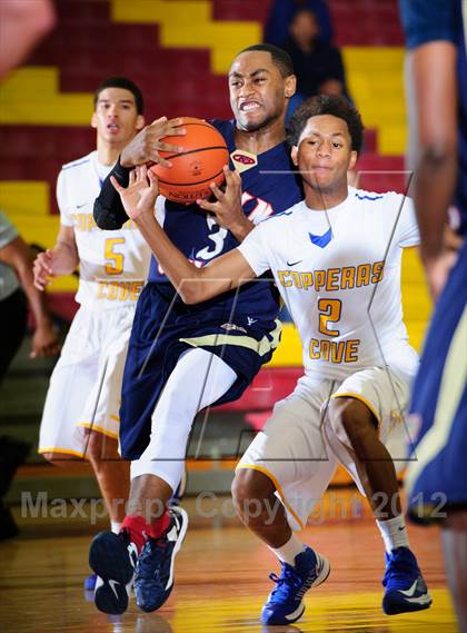 Thumbnail 2 in Copperas Cove vs Klein Collins (McDonald's Texas Invitational) photogallery.