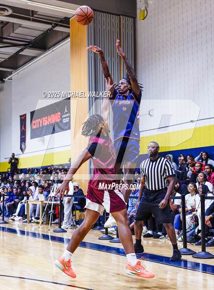 Thumbnail 3 in Thomas Jefferson Campus Vs Christ the King (City Is Mine HS Classic) photogallery.