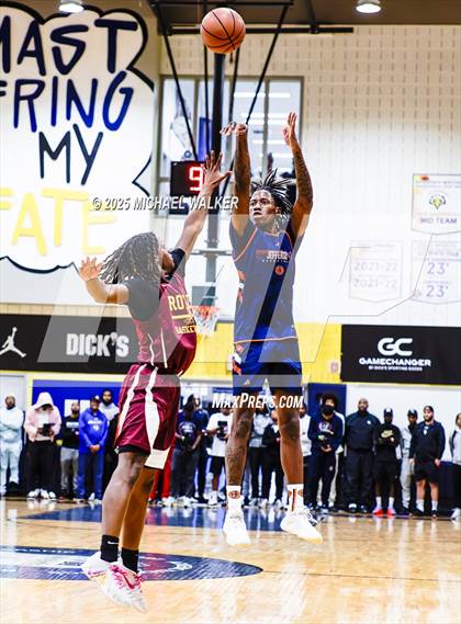 Thumbnail 3 in Thomas Jefferson Campus Vs Christ the King (City Is Mine HS Classic) photogallery.