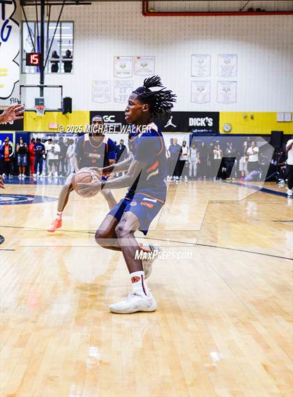 Thumbnail 2 in Thomas Jefferson Campus Vs Christ the King (City Is Mine HS Classic) photogallery.