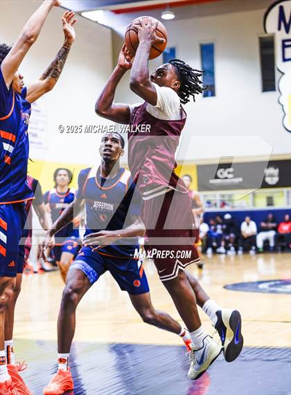 Thumbnail 1 in Thomas Jefferson Campus Vs Christ the King (City Is Mine HS Classic) photogallery.