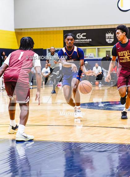 Thumbnail 3 in Thomas Jefferson Campus Vs Christ the King (City Is Mine HS Classic) photogallery.