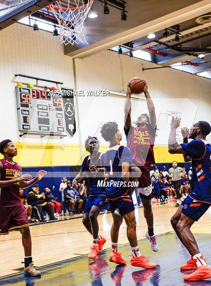 Thumbnail 3 in Thomas Jefferson Campus Vs Christ the King (City Is Mine HS Classic) photogallery.