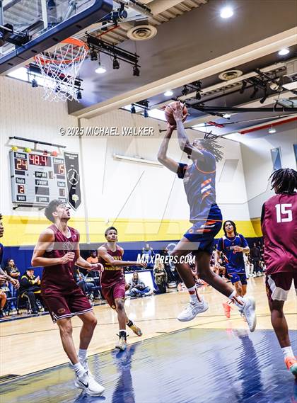 Thumbnail 3 in Thomas Jefferson Campus Vs Christ the King (City Is Mine HS Classic) photogallery.