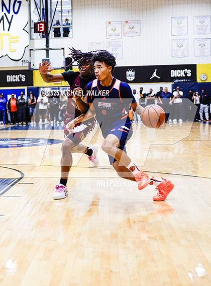 Thumbnail 2 in Thomas Jefferson Campus Vs Christ the King (City Is Mine HS Classic) photogallery.