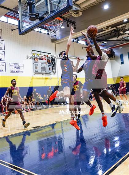 Thumbnail 3 in Thomas Jefferson Campus Vs Christ the King (City Is Mine HS Classic) photogallery.