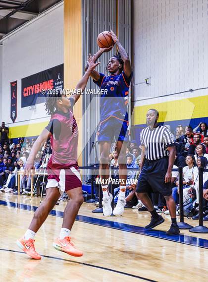 Thumbnail 1 in Thomas Jefferson Campus Vs Christ the King (City Is Mine HS Classic) photogallery.