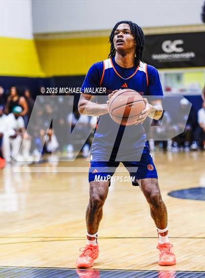 Thumbnail 2 in Thomas Jefferson Campus Vs Christ the King (City Is Mine HS Classic) photogallery.