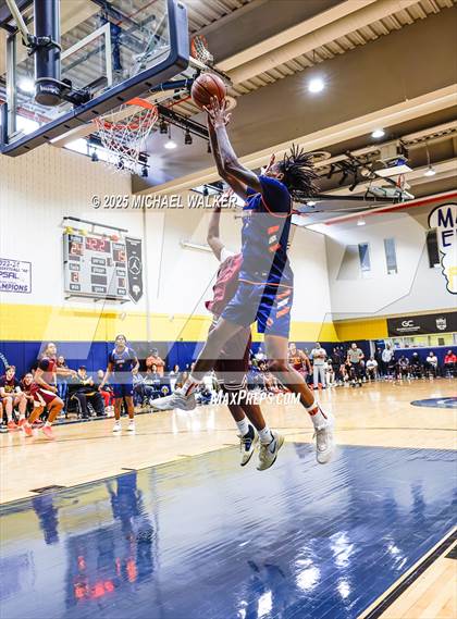 Thumbnail 1 in Thomas Jefferson Campus Vs Christ the King (City Is Mine HS Classic) photogallery.