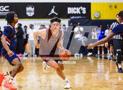 Thumbnail 2 in Thomas Jefferson Campus Vs Christ the King (City Is Mine HS Classic) photogallery.