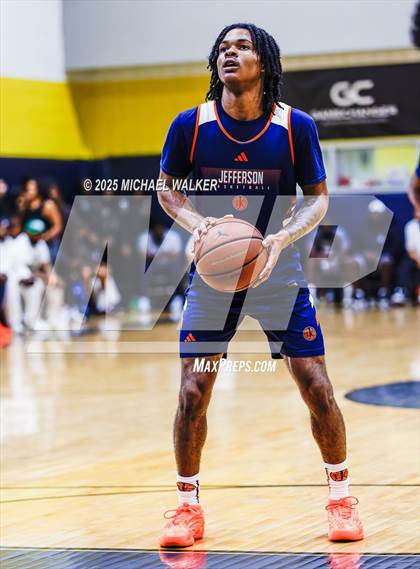 Thumbnail 1 in Thomas Jefferson Campus Vs Christ the King (City Is Mine HS Classic) photogallery.